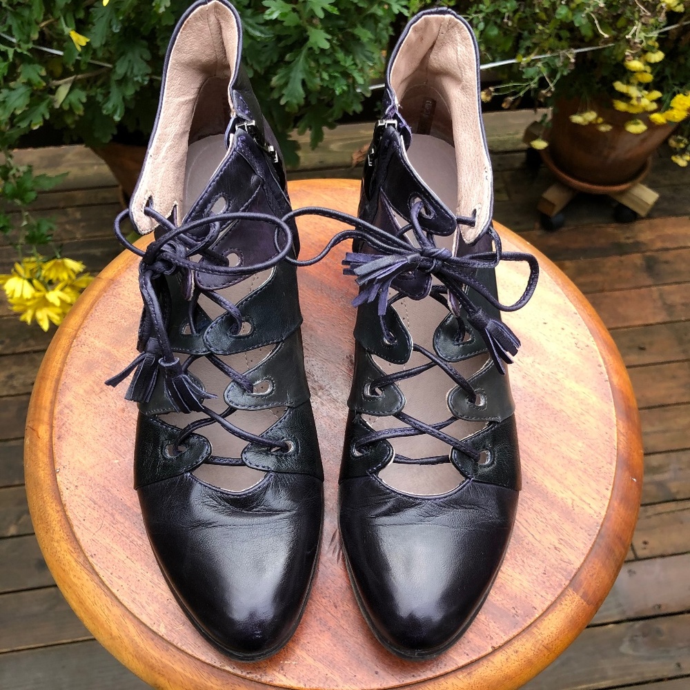 Black/purple booties